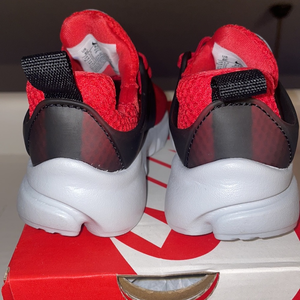Nikes - Picture 4 of 6